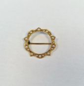 15ct gold and seedpearl circlet brooch