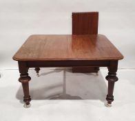 Victorian extending dining table, the rectangular top with rounded cornice, moulded edge, on