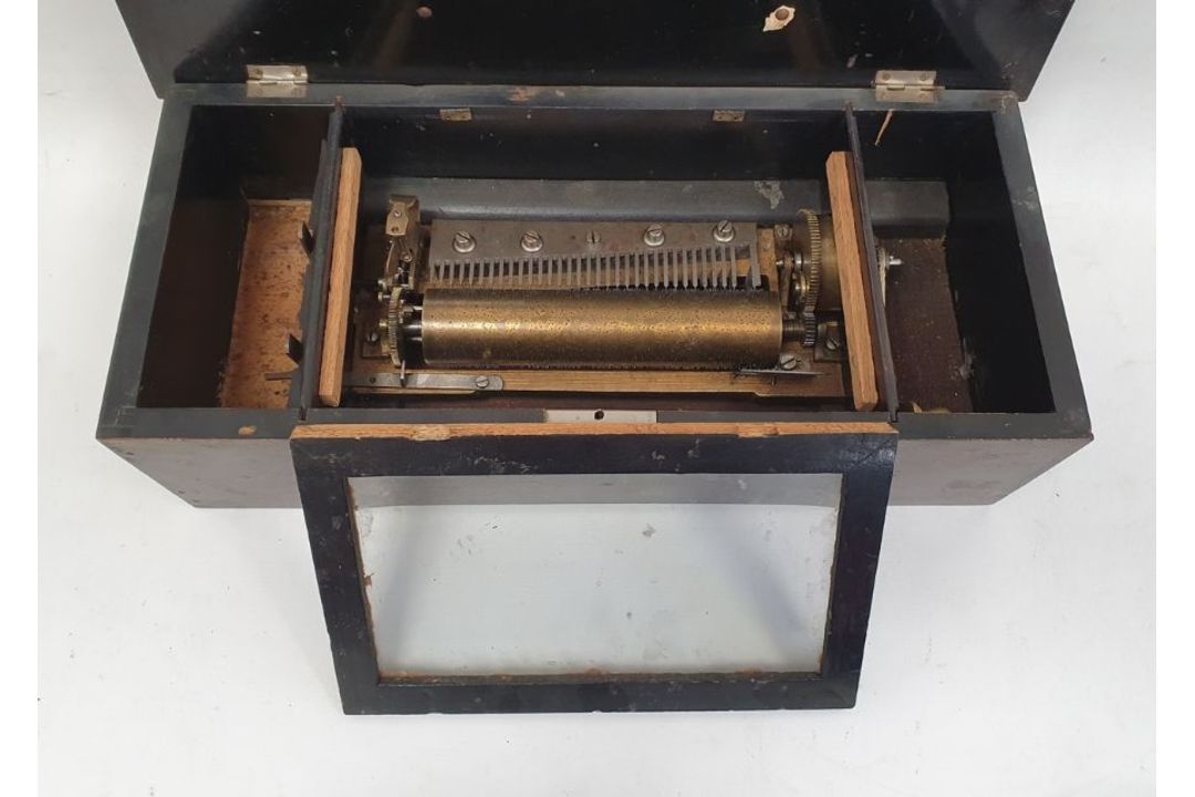 Cylinder musical box with painted decoration to the lid, opening to reveal mechanism, apparently - Image 2 of 2