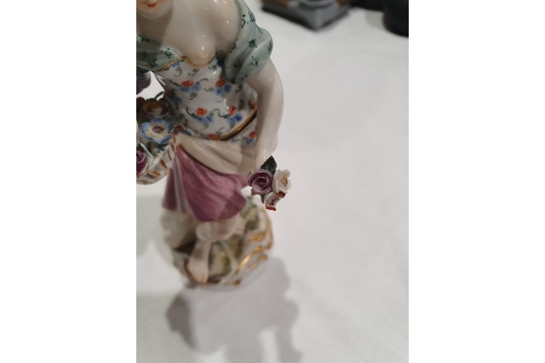 19th century Meissen porcelain figure of classical maiden with basket of flowers, 13cm high and - Image 14 of 14