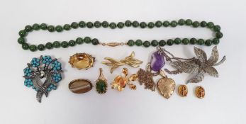 Citrine oval brooch in gold-coloured mount, pair of naval buttons with Victorian registration marks,