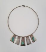 Pamela Burrows (British contemporary) silver and turquoise collarette necklace, having five