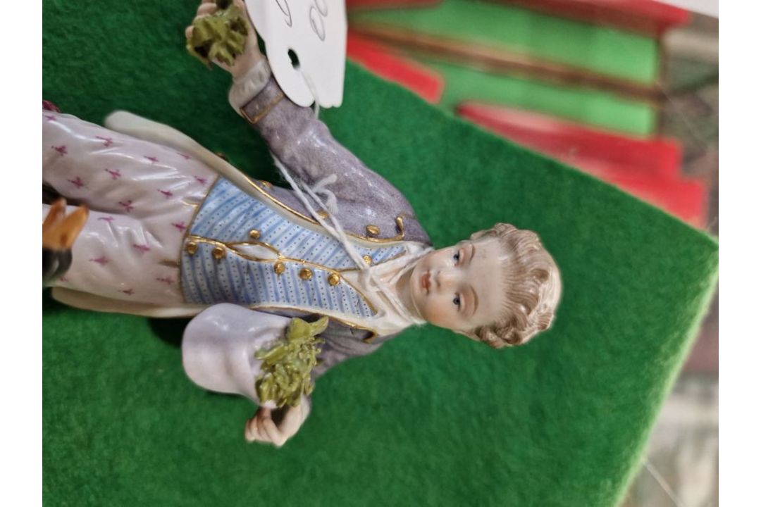 19th century Meissen figure of boy feeding ducks, on gilt scroll decorated circular base, 12cm - Image 13 of 14