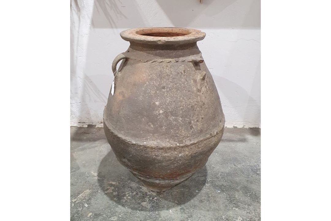 Large Julfar Ware (U.A.E., Ras Al-Khaimah) pottery amphora vaseCondition ReportHeight approx 64cm