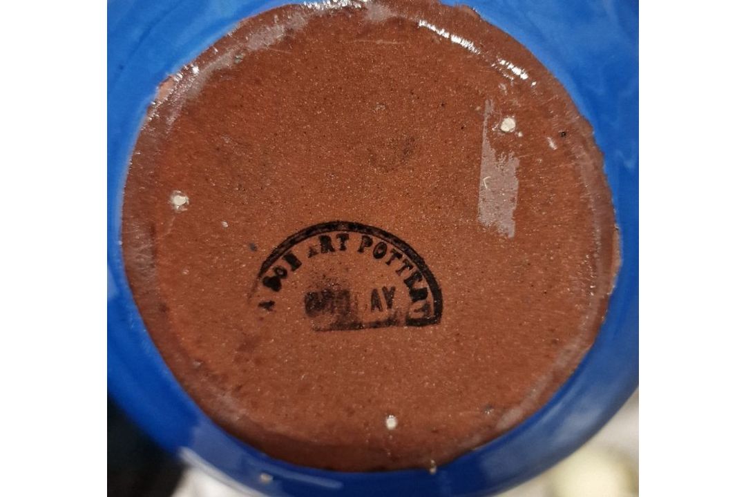 Large quantity of Watcombe Torquay and similar blue and brown pottery decorated with birds, to - Image 2 of 4