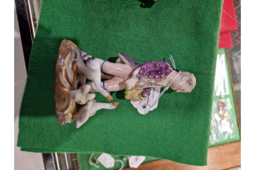 19th century Meissen figure of boy feeding ducks, on gilt scroll decorated circular base, 12cm - Image 7 of 14