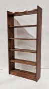 20th century six-shelf open bookcase, 61cm x 124cm