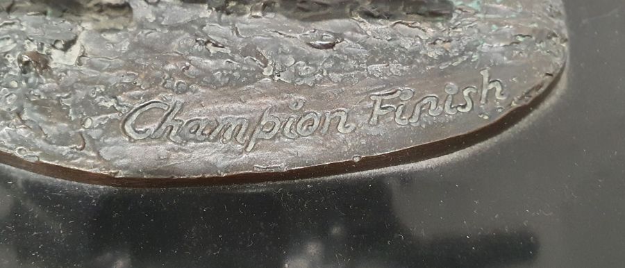 David Cornell bronze sculpture 'Champion Finish': featuring Lester Piggott on Nijinsky dated 1985, - Image 6 of 6