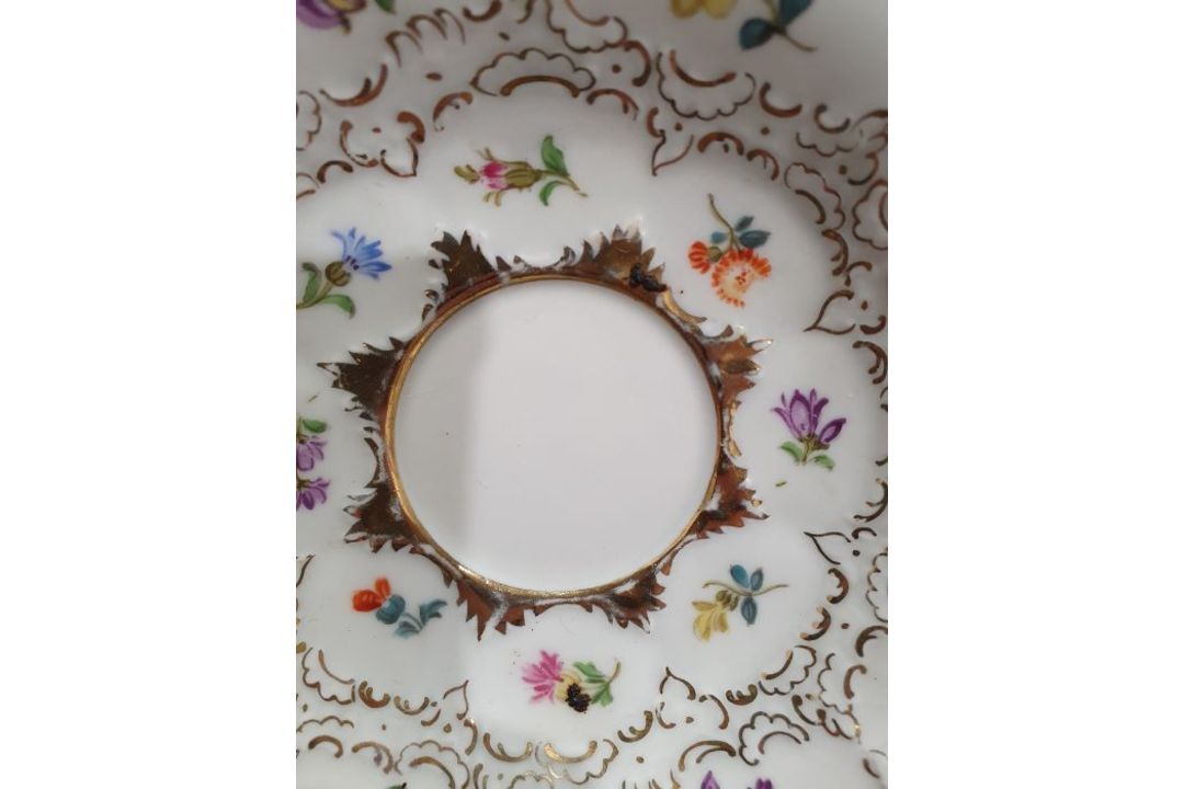Set of eight Meissen coffee cups and saucers, each with scalloped everted rim, painted with pansy, - Image 18 of 19