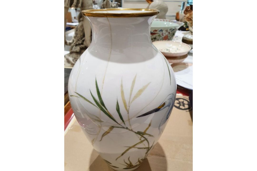 Three Franklin porcelain limited edition vases 'Meadowland Bird Vase', 'Woodland Bird Vase' and ' - Image 12 of 14