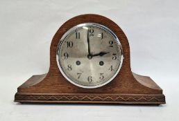 20th century Napoleon's hat shaped oak-cased mantel clock with Arabic numerals to the dial