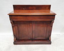 19th century mahogany sideboard/chiffionier, the galleried back above rectangular moulded edge