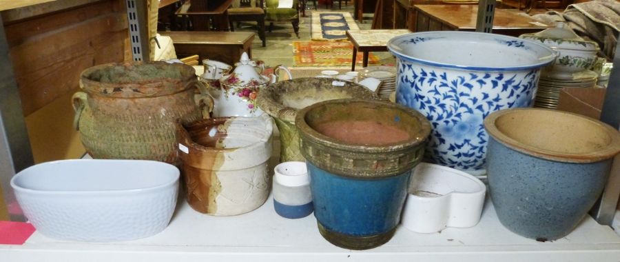 Group of assorted plant pots - Image 2 of 2