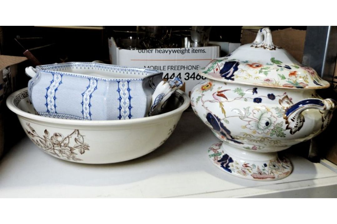 Royal Albert 'Constance' part tea service, a Royal Albert 'Belinda' part tea service and assorted - Image 5 of 5