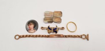 22ct gold wedding band engraved to the inside shank 'June-John 8/3/53' (dented), 2g approx., a