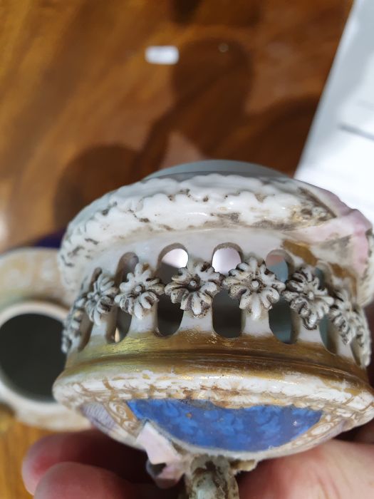 Pair antique Dresden covered pot-pourri vases, each with wreath ribbon ring handle to the - Image 33 of 36