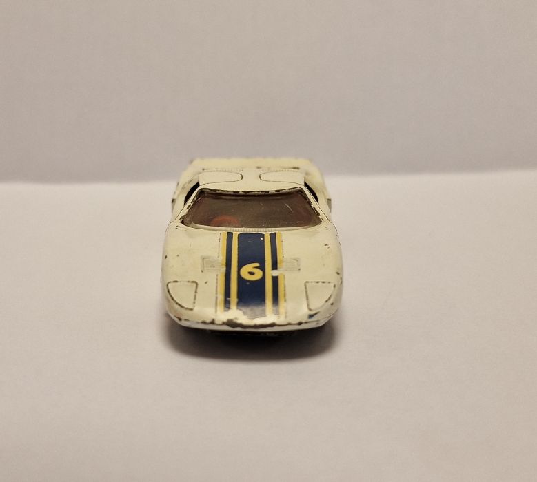 Matchbox Lesney unboxed diecast model Matchbox series no. 41 Ford GT with White Body, no.6 decal, - Image 2 of 5