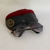 Ray-ban sunglasses in original Ray-ban case