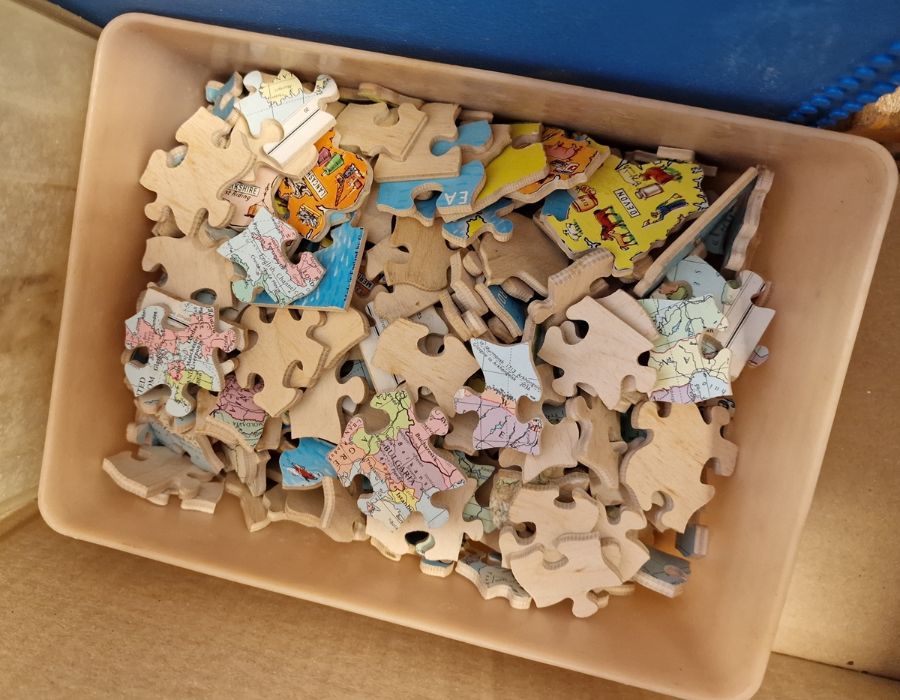 One box of  children's toys to include diecast models, jigsaws, board games to include Dinky Toys - Image 3 of 3