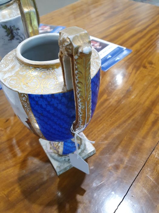 Pair antique Dresden covered pot-pourri vases, each with wreath ribbon ring handle to the - Image 26 of 36