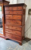 Georgian mahogany chest on chest, the moulded cornice above two short over three long drawers,