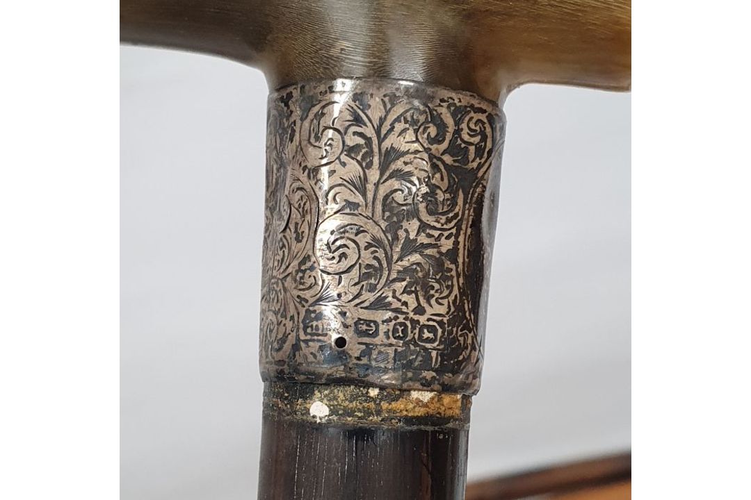 Quantity of assorted walking sticks to include a child's hunting crop with the horn handle formed as - Image 10 of 12