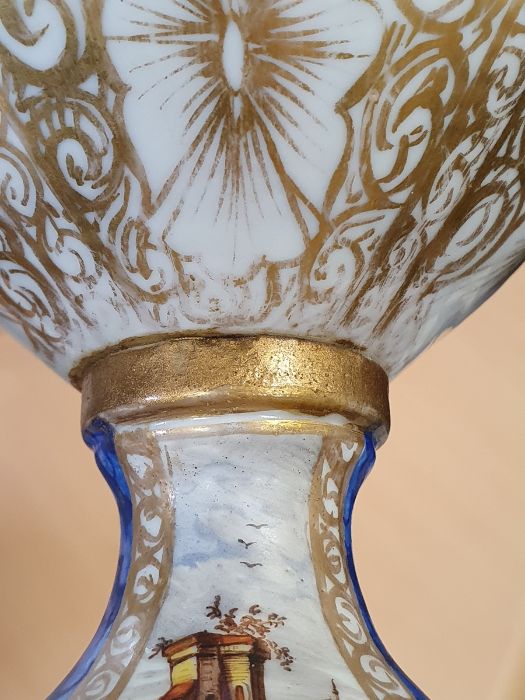 Pair antique Dresden covered pot-pourri vases, each with wreath ribbon ring handle to the - Image 35 of 36