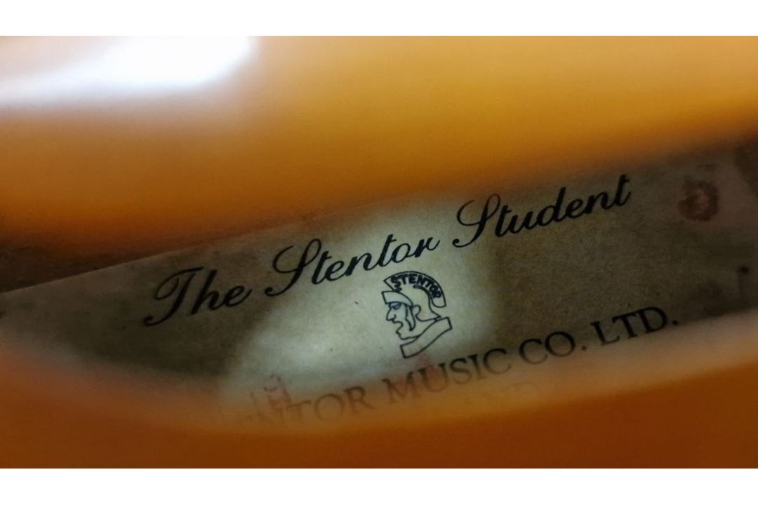 Students violin with case made by The Stentor Music Company - Image 5 of 5