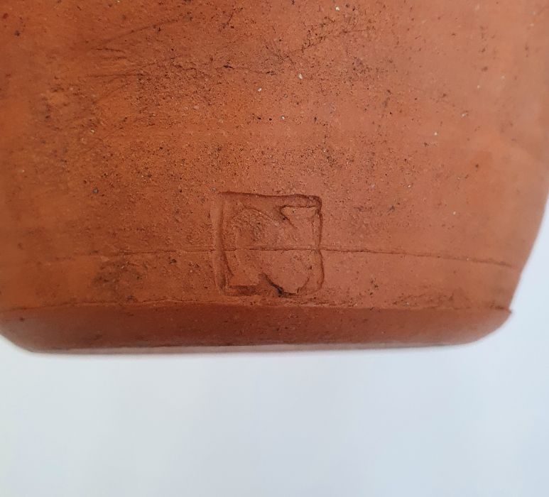 Suzy Cree (b.1952) a terracotta lidded jar with yellow slip glaze and finger swipe decoration, - Image 2 of 2
