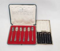 Cased set of six 1940's silver teaspoons, Sheffield 1945, by Mappin & Webb, in fitted box, 3ozt