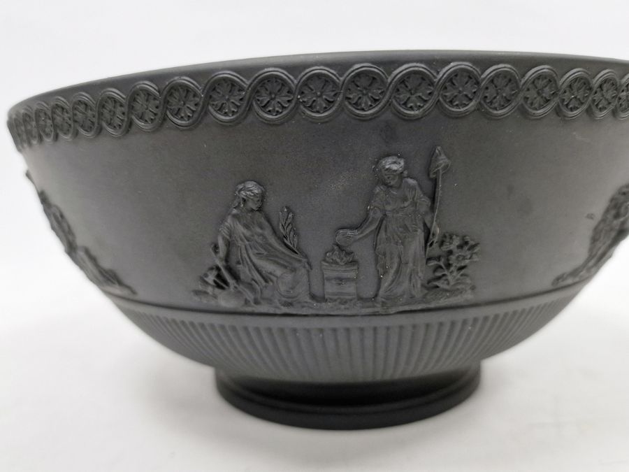 Black basalt bowl in the manner of Wedgwood with decorated rim, the body with applied moulded scenes - Image 2 of 7
