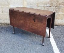 19th century mahogany drop-leaf dining table Condition ReportLength extended - 127cm Width 107cm