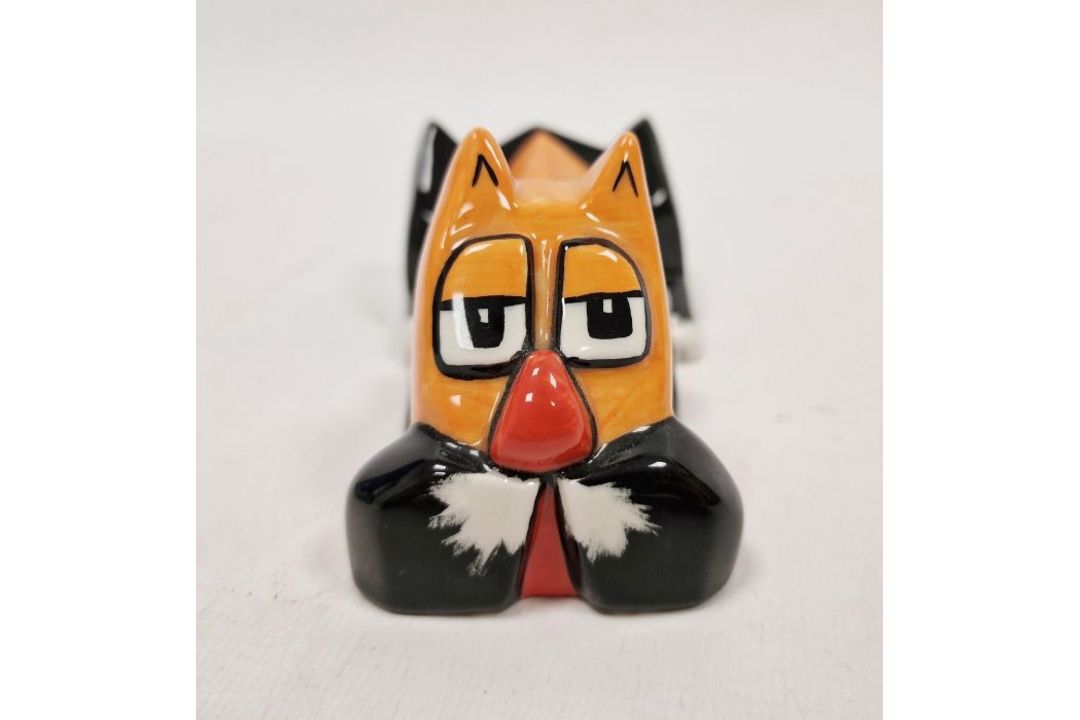 Lorna Bailey signed cat, handpainted, produced by Lorna Bailey for Old Ellgreave Pottery, in Art - Image 4 of 4