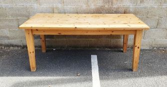 Pine kitchen table