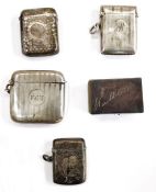 Silver matchbox holder and four silver vesta cases (5)