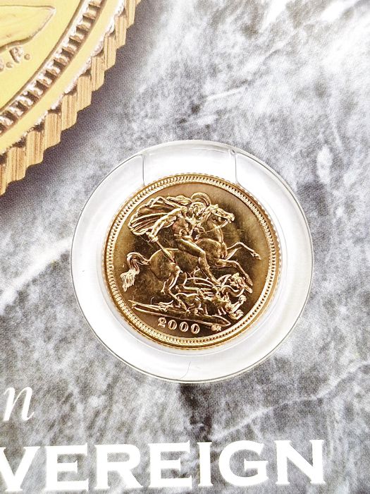 Gold half-sovereign 2000, brilliant uncirculated - Image 2 of 4