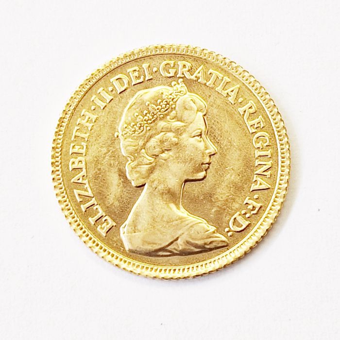 Gold half-sovereign 1982 - Image 2 of 2