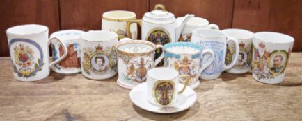 Quantity of crested ware and assorted china (1 box)