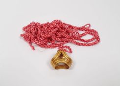 9ct gold mount, reg no. 2184728, 3.5g approx. and a beaded necklace (2)