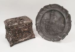 Elkingtons silver-plated metal casket with maroon velvet lined lid, 16cm wide x 13.5cm high and a
