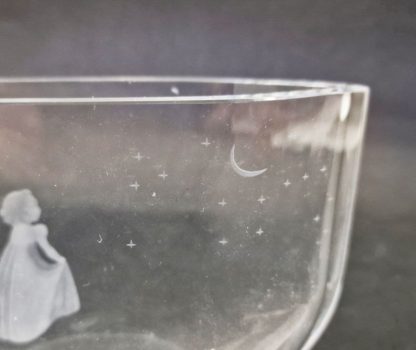 Arrers opalescent glass bowl decorated with hazelnuts amongst leaves, marked to centre, 24cm - Image 3 of 6