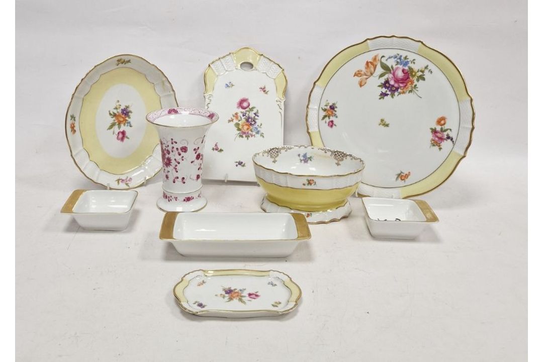 Various items of 20th century Rosenthal porcelain dinnerware printed with loose bouquets of - Image 1 of 5