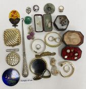 Assorted costume jewellery to include compacts, beaded necklaces, etc (1 box)