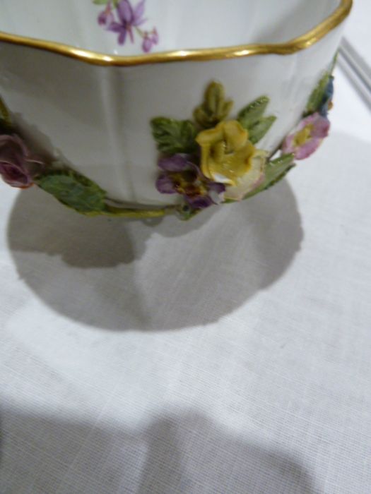 Two Meissen flower encrusted cabinet cups and saucers and a Continental porcelain lobed vase and - Image 8 of 14