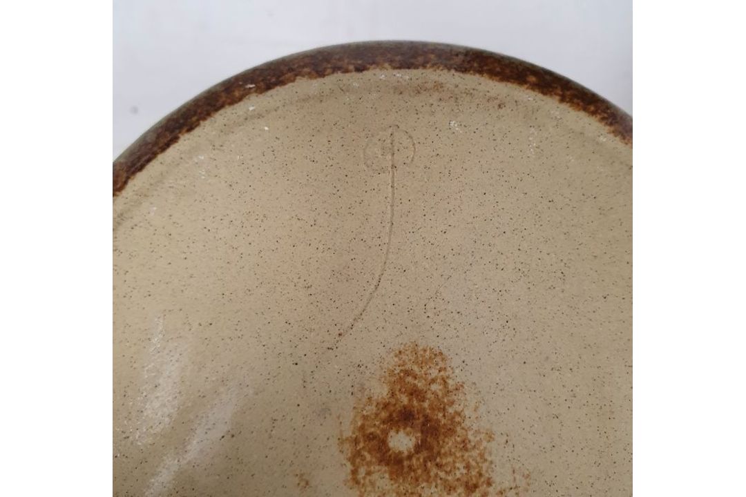 Peggy Ibbotson studio pottery pitcher with floral decoration on white ground 20cm, a pair of - Image 8 of 21