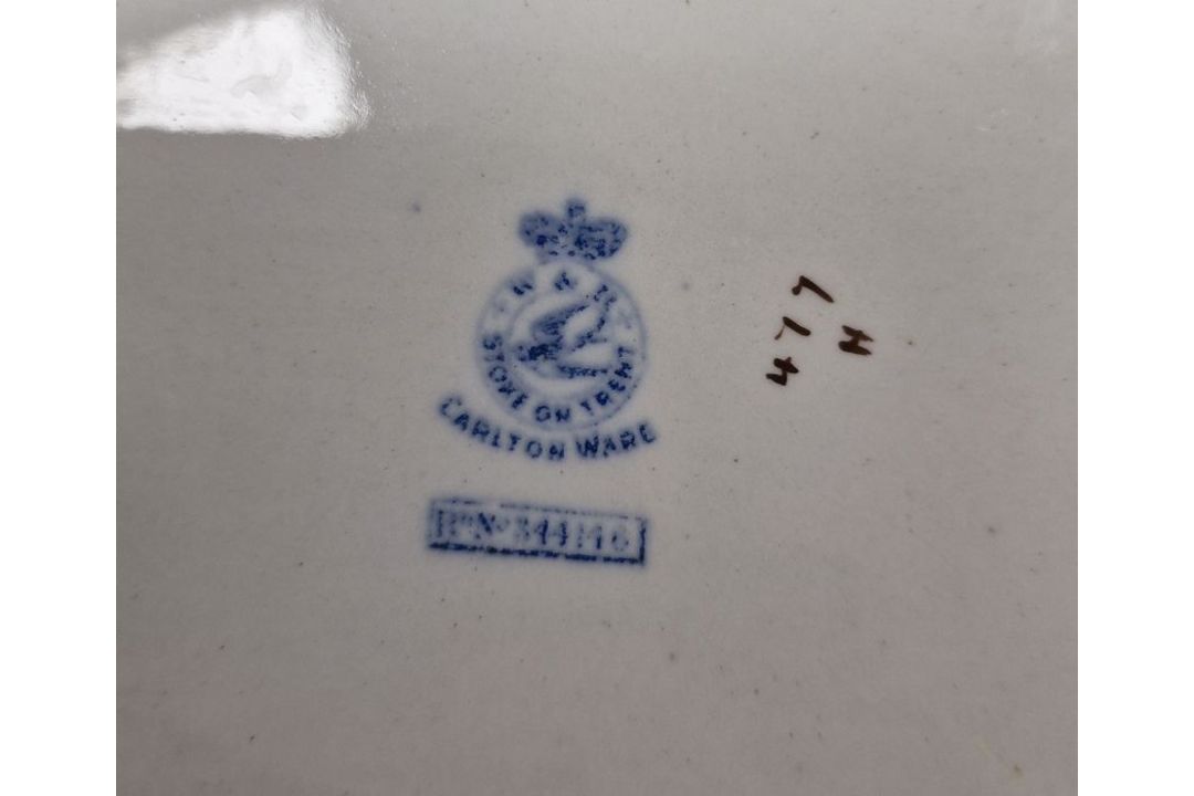 W & R (Stoke-on-Trent) Carlton pattern pottery butter dish and cover, 22cm wide, a Royal Worcester - Image 8 of 8