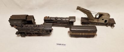 Marx USA '0' gauge loco 400, New York Central System track, toy transfer 'Lewis Marx & Co', etc (1