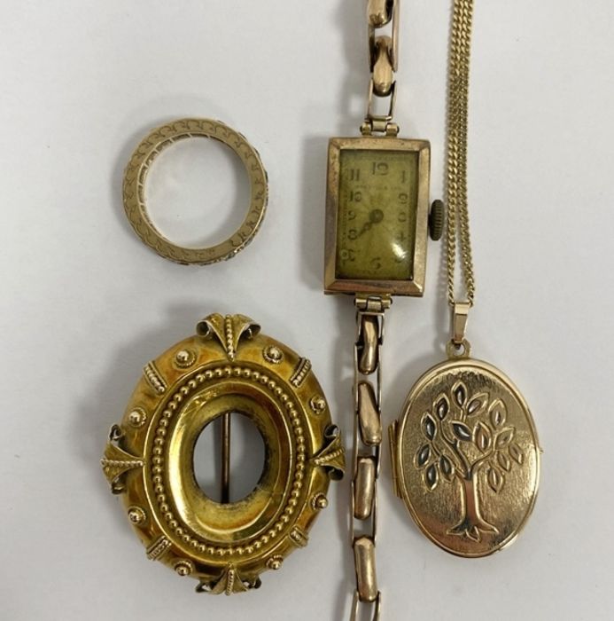 9ct gold oval pendant engraved with tree, on 9ct gold chain, 6g total approx., a 9ct gold lady's - Image 2 of 3