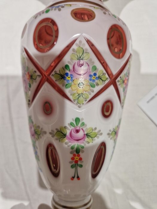 Late 19th/early 20th century Bohemian glass vase with white overlay cut back to cranberry glass, - Image 10 of 12