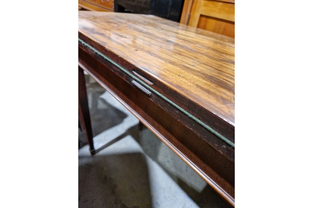 Mahogany foldover top card table with D-mould edge, having concertina action opening to 91cm - Image 20 of 21